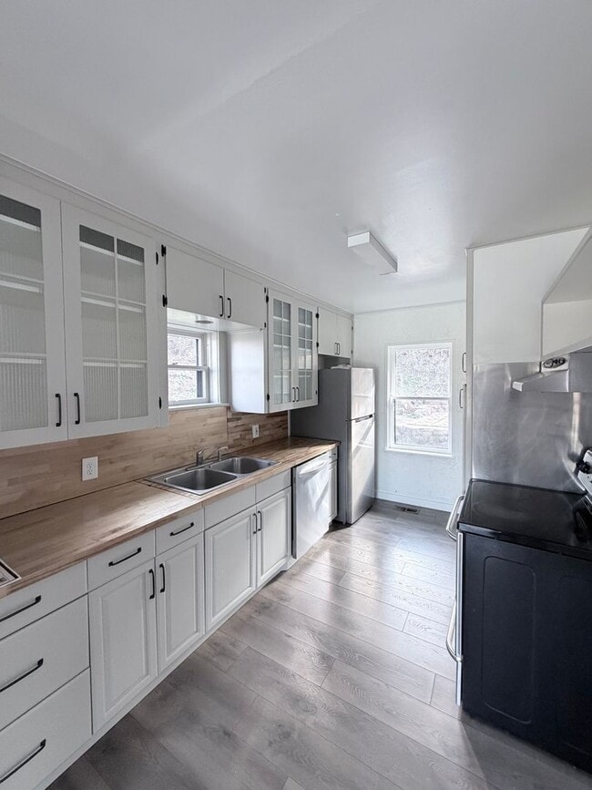 Photo - Lake Views • Near Moore Park • 4BD/2BA Home with Garage & Basement-less than 3miles from OIT and ...
