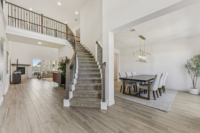 Photo - 253 Rosetta Lp