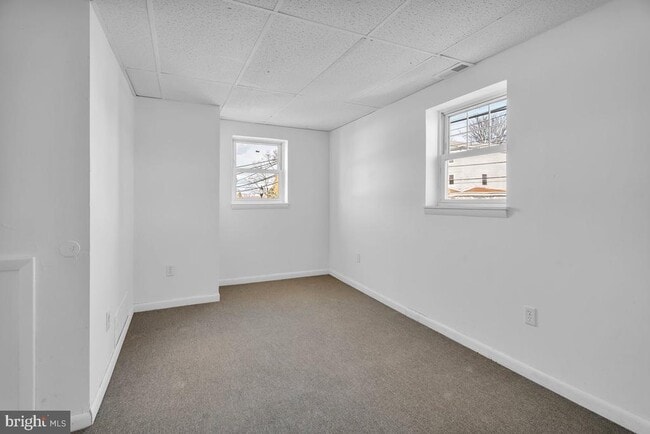 Building Photo - 102 N Black Horse Pike