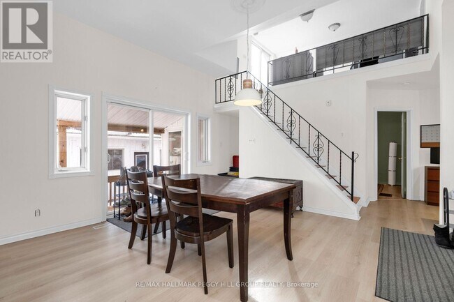 Photo - 131 Sanford St