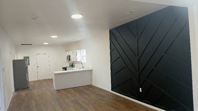 Photo - 1211 Rutledge St Unit 2