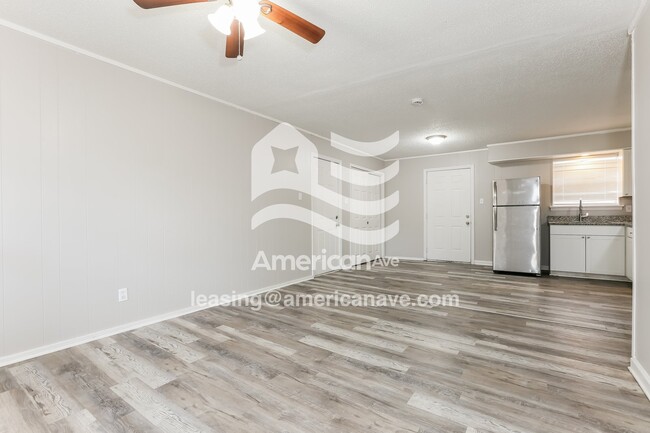 Photo - 7001 Eddy Ln