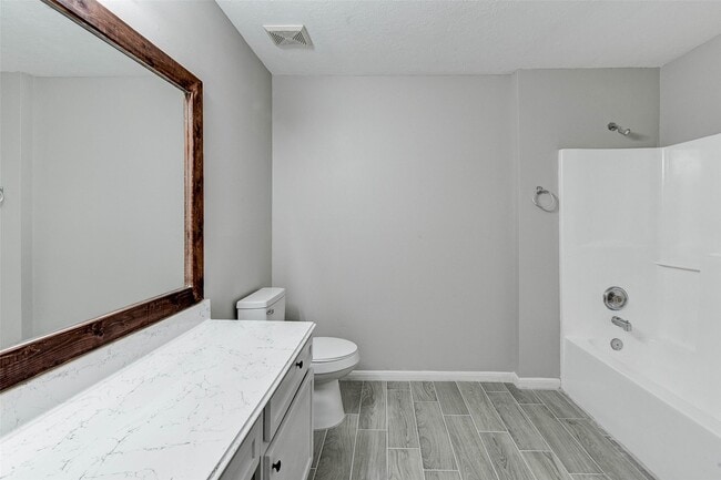 Building Photo - 7815 Barnhill Dr