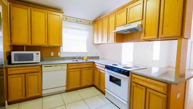 Photo - 3292 Emerson Ln