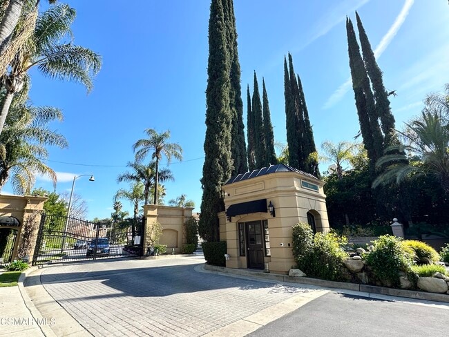 Photo - 4328 Park Verdi