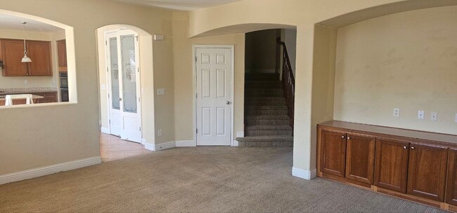 Photo - Spacious 5-Bedroom, 2.5-Bath Home for Rent in Madera