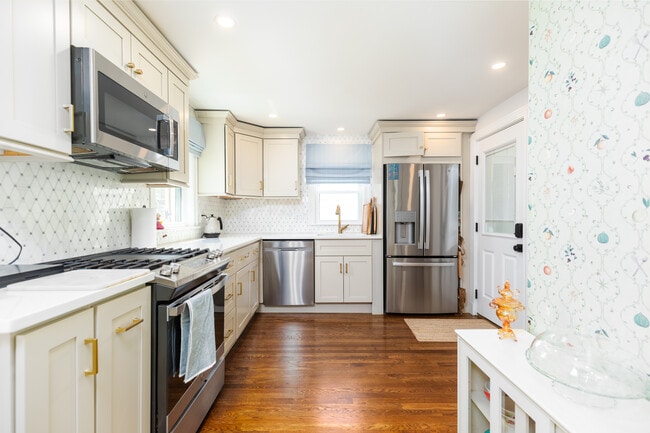 Photo - 1625 Trapelo Rd