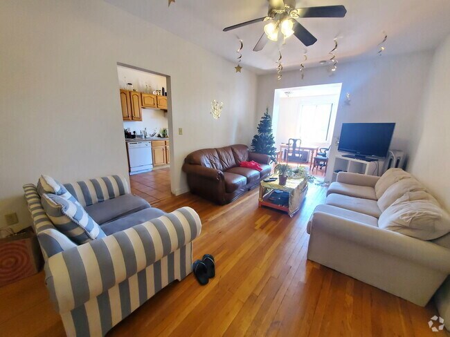 Building Photo - 41 Egremont Rd Unit U4 Rental