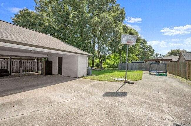 Photo - 17190 N Lake Dr