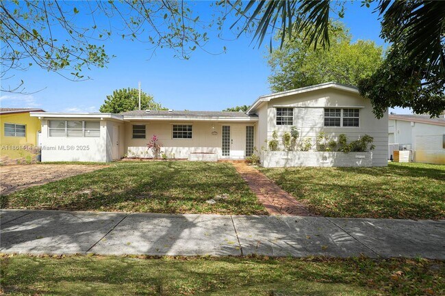 Building Photo - 1081 NE 179th St Rental