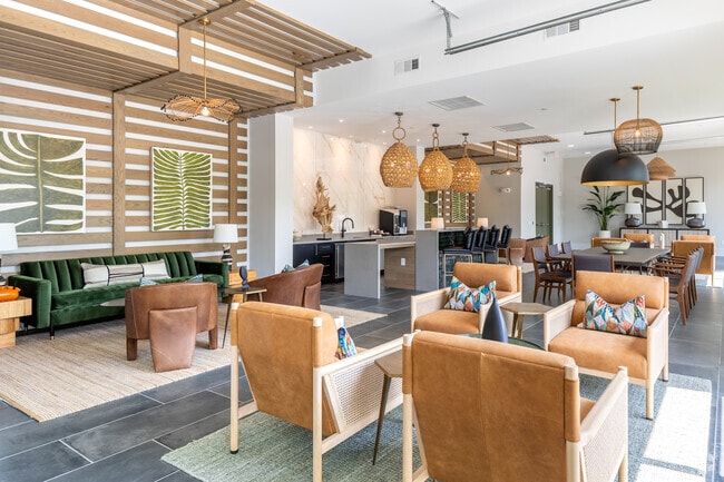 Chat Deck Clubhouse
