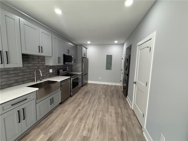 Photo - 473 Red Rider Rd