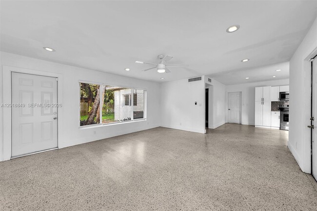 Photo - 1550 SW 23rd Ct Unit A