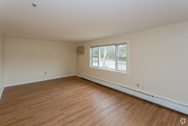 Photo - Acton Coach Estates