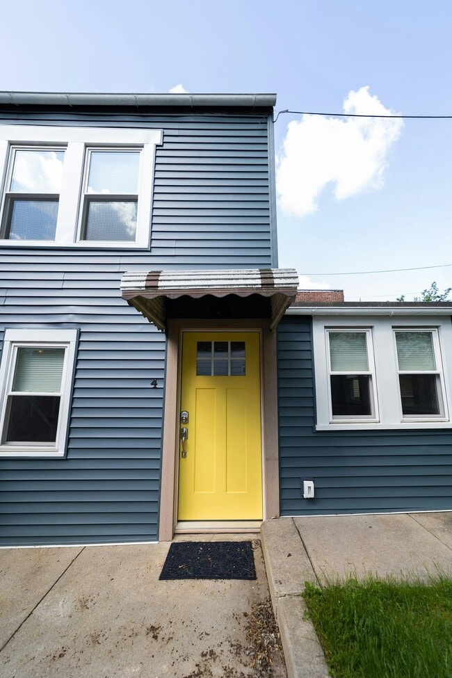 Photo - 445 W Lemon St Unit 4
