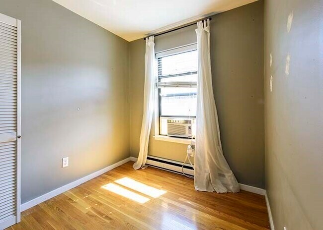 Photo - 15 E Springfield St Unit 4