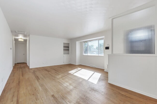 Photo - 2021 Sherrelwood Cir