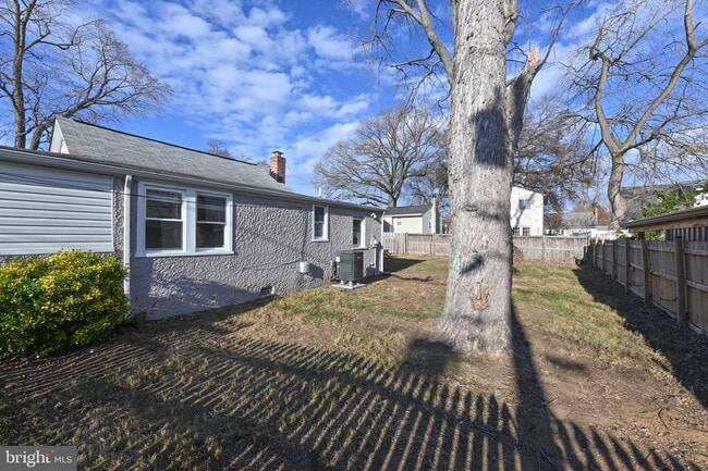 Photo - 1615 Grange Rd