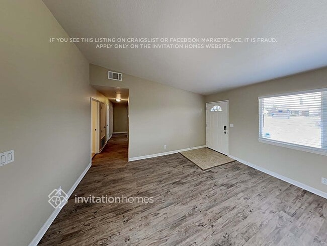 Photo - 8217 Laurel Canyon Blvd