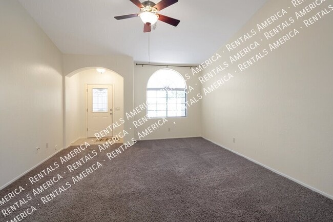 Photo - 3051 S Eugene