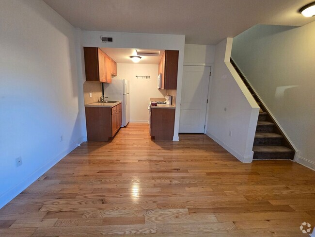 Building Photo - 1506 S 13th St Unit #3 Rental