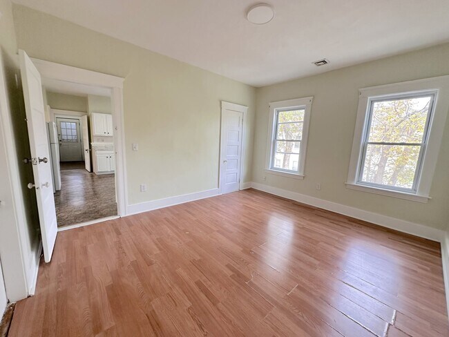 Photo - 10 Lawnfair St Unit 1