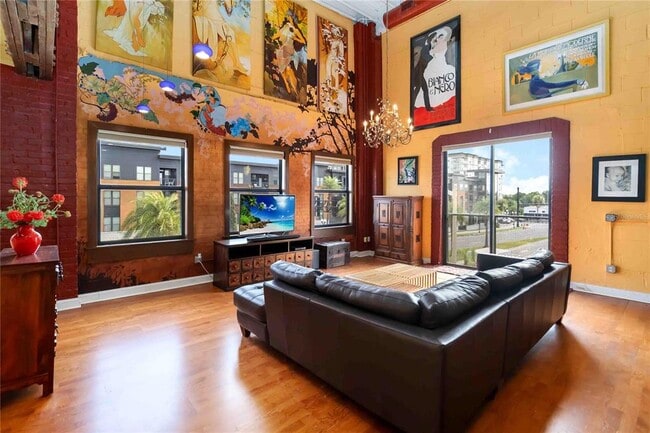 Photo - 62 W Colonial Dr Unit 301