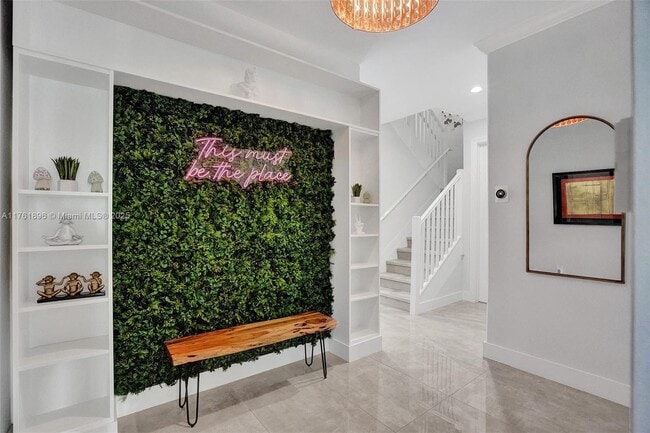 Photo - 453 SW 5th Ave