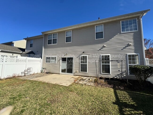 Photo - 338 Luke Meadow Ln