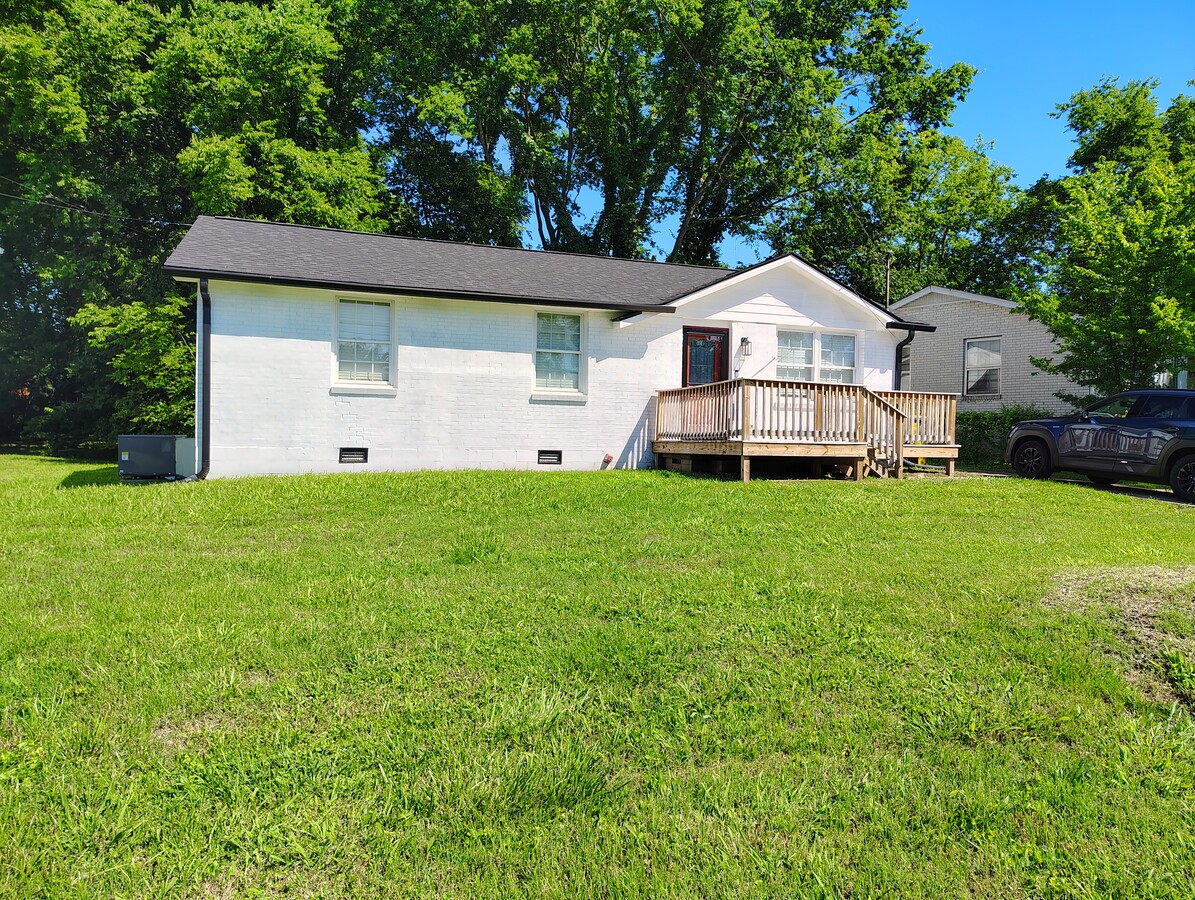 Photo - 3136 Greggwood Dr