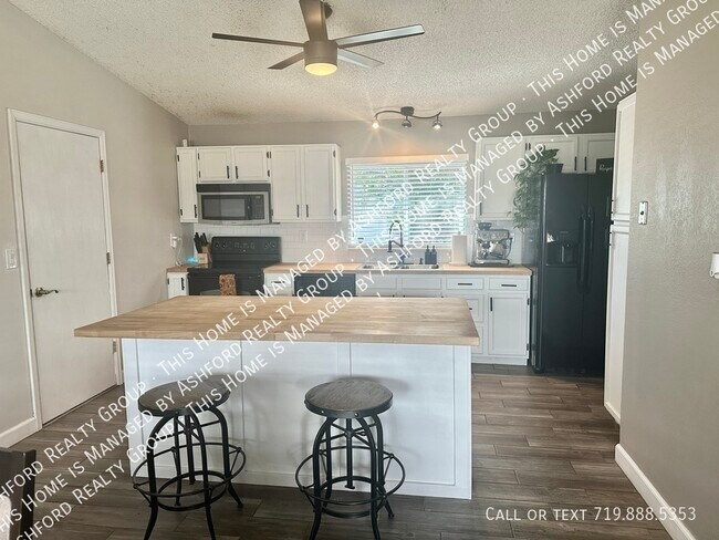 Photo - 1970 Bula Dr