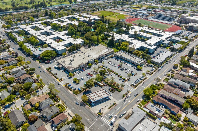 Exterior alternativo - Woodlake Condominiums