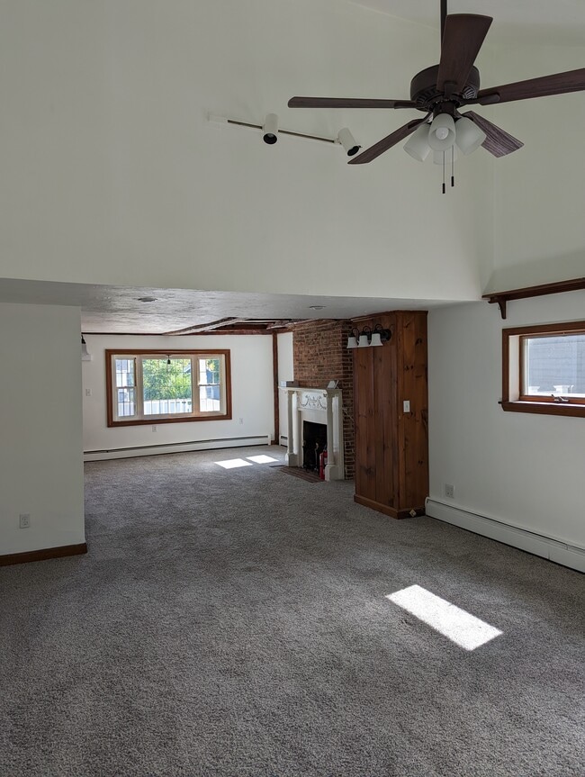 Living room - 9 Turnbull Ave Unit #1