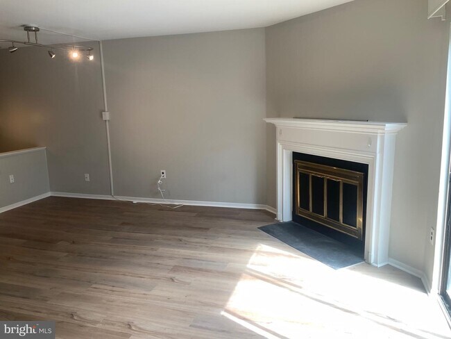 Photo - 1608 Painters Crossing Unit 1608