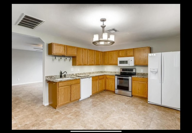 Photo - 608 Sherry Dr