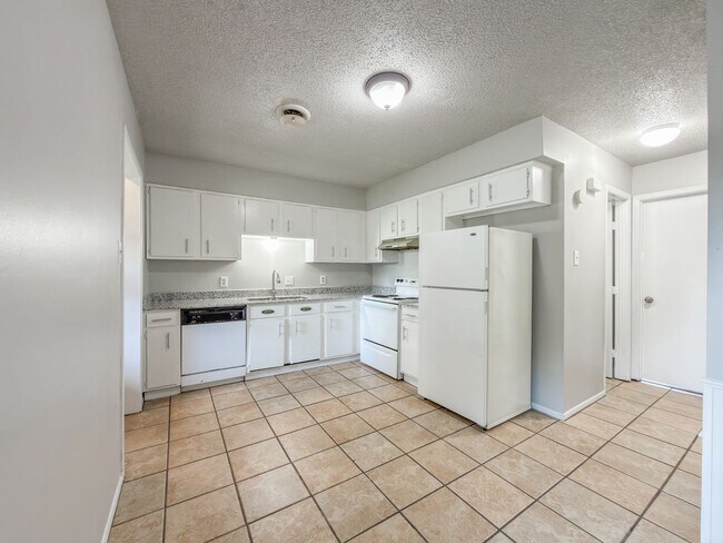 Photo - 2802 Grinnell Ave