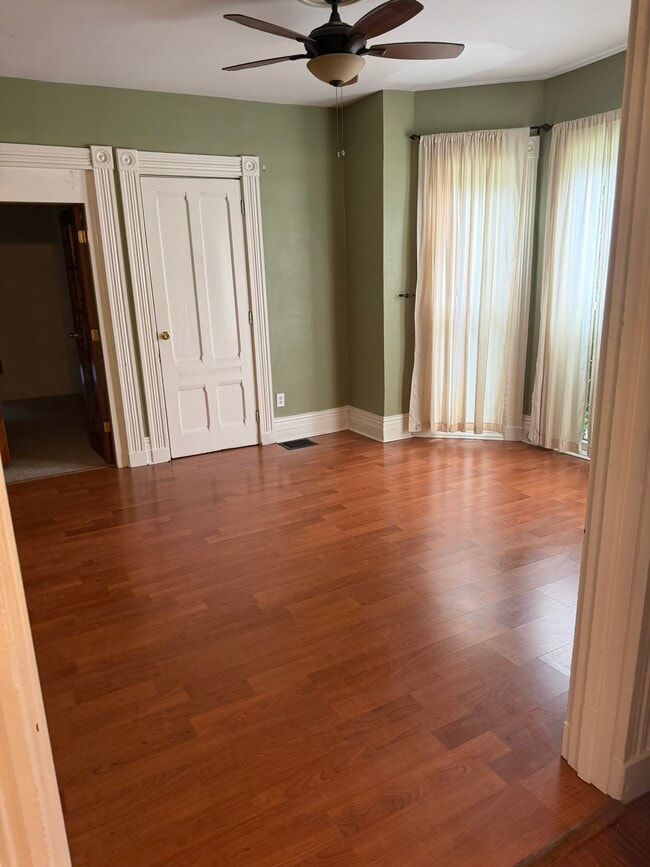 Building Photo - 39 Edmonds St Unit Apt A