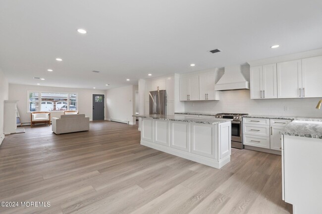 Photo - 1419 Joseph St