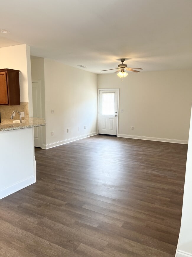 Photo - 43225 Creek Cir