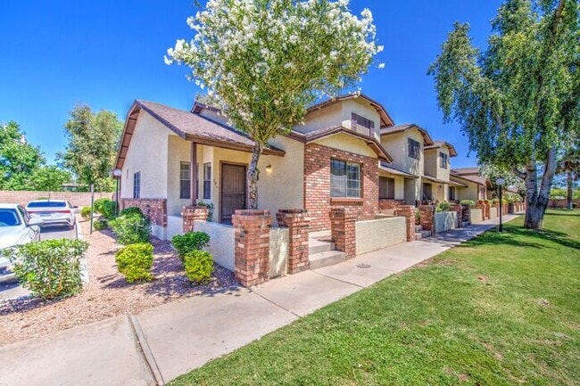 Building Photo - Beautiful 2 Bedroom Condo in Gilbert