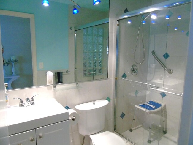 Photo - 13719 Flora Pl