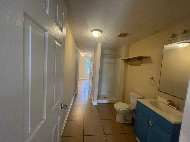 Photo - 103 W 17th St Unit 1