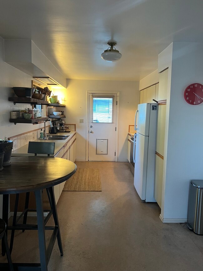 Photo - 545 NE 100th St