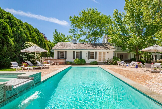 Photo - 221 Wickapogue Rd