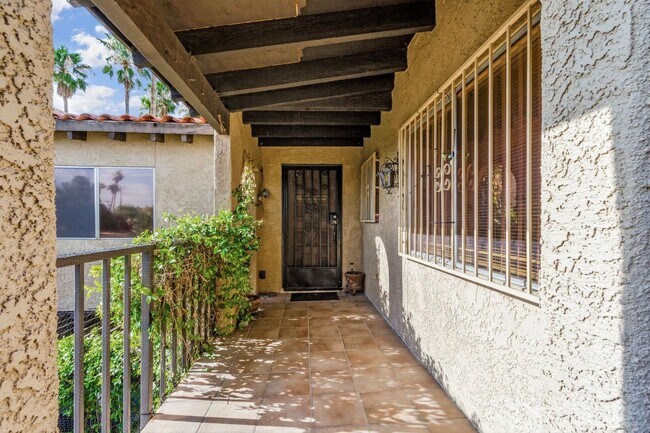 524 N Dodge Blvd