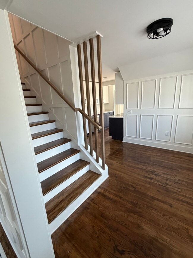 Photo - 222 Burnett St