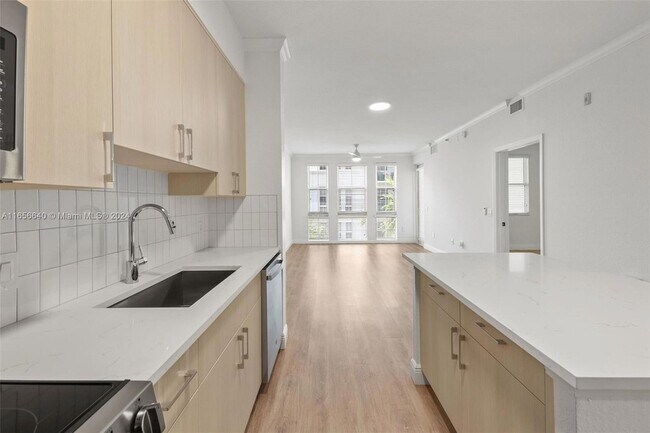 Photo - 10170 SW 7th St Unidad 22-404