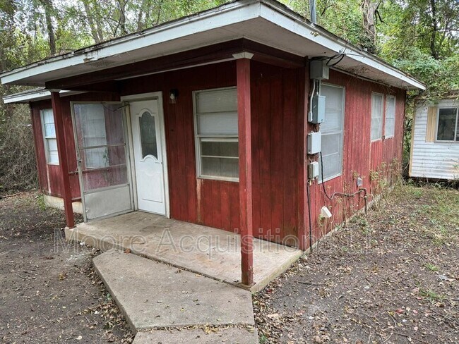Building Photo - 415 W Rainey St