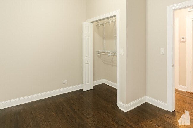 4849 N Seeley Ave Unit 01