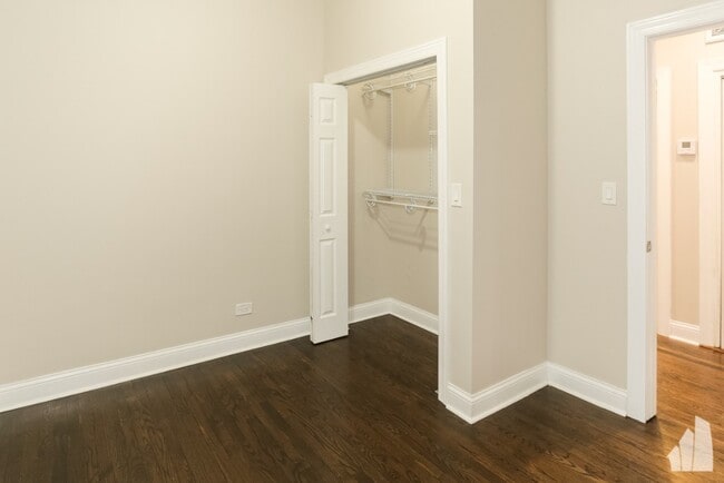 Photo - 4849 N Seeley Ave Unit 01